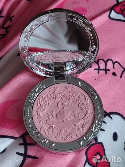 Flower knows румяна