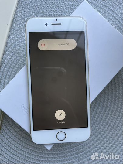 iPhone 6S, 64 ГБ