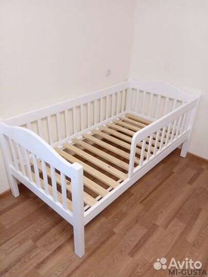 Детская кровать новая