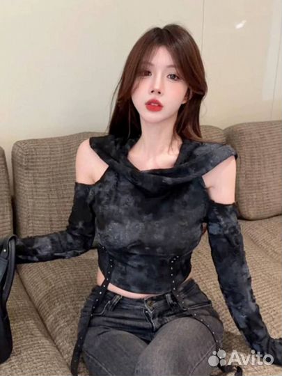 Топ с капюшоном и длинным рукавом Y2k