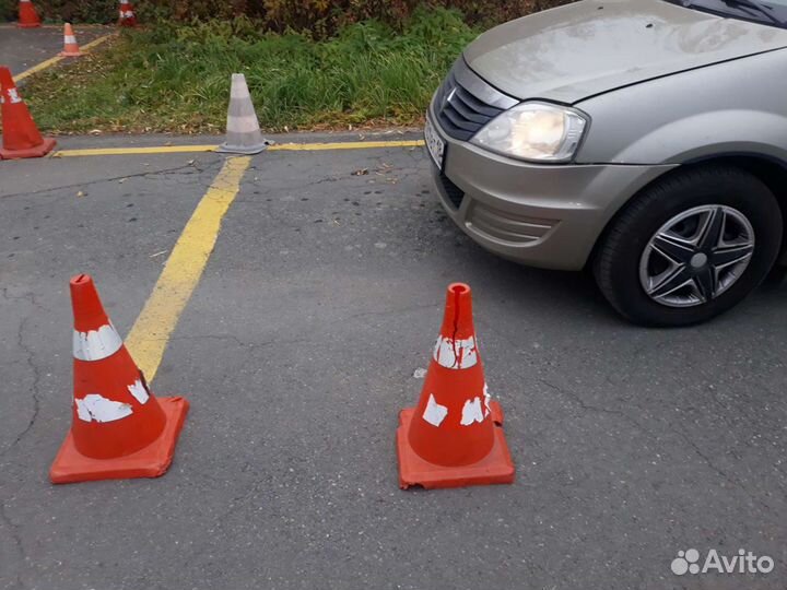 Инструктор по вождению