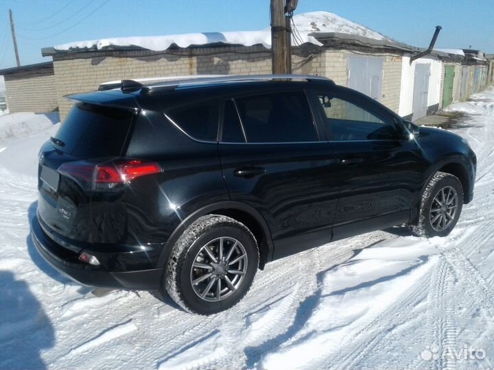 Toyota RAV4 2.5 AT, 2015, 93 352 км