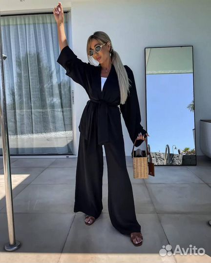 Костюм женский