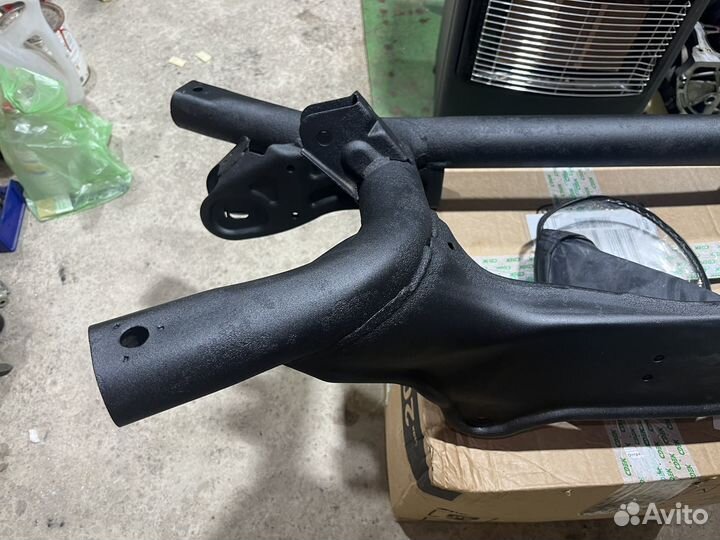 Задний подрамник Lancer 10