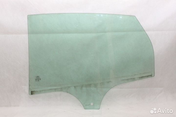 Стекло задней R двери хэтчбек седан Форд Фокус 3