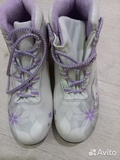 Лыжные ботинки