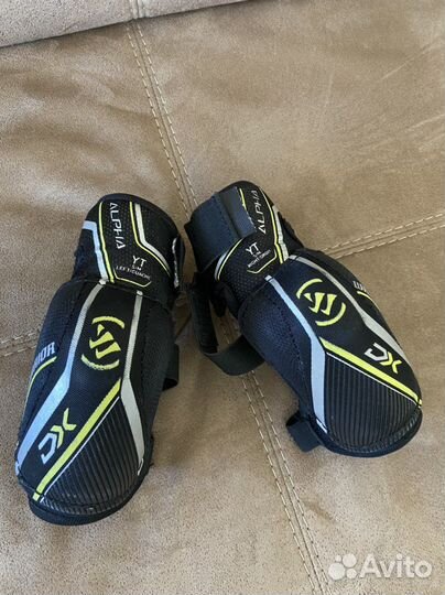 Налокотники б/у Warrior Alpha размер Yth S