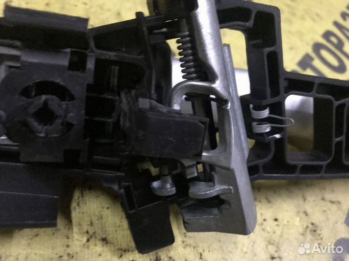 Ручка двери задней наружная правая Ford Fiesta