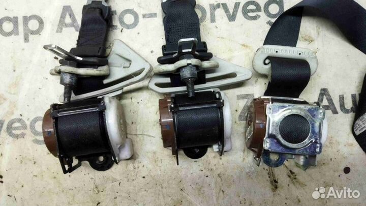 Ремень безопасности левый Nissan Qashqai+2