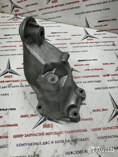 Кронштейн двигателя om651 w212 Mercedes левый