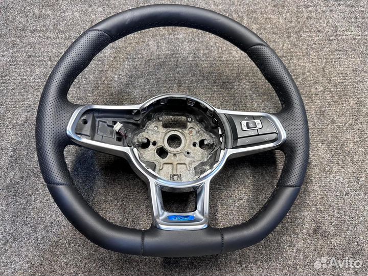 Руль Golf R7