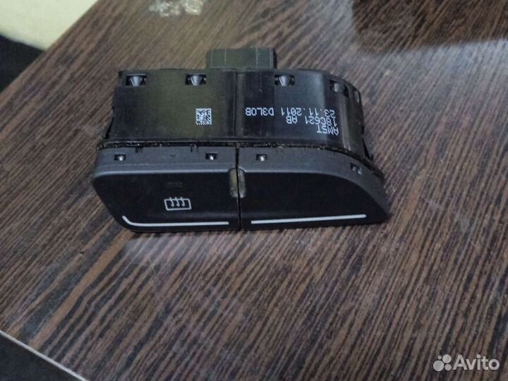 Кнопка включения обогрева стекла Форд Фокус3