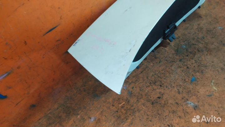 Крышка багажника Toyota Corolla axio NZE144