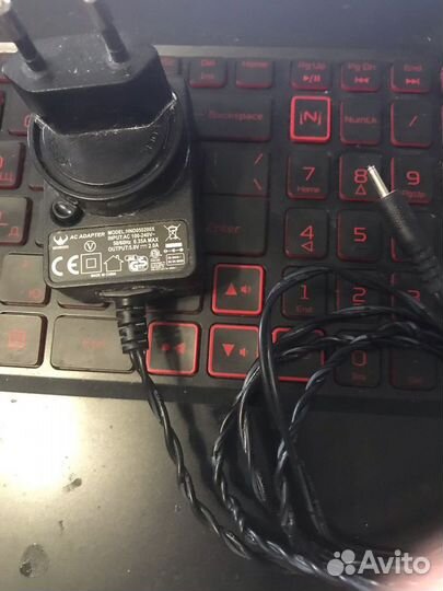 Блок питания для планшетов (5V, 2A) размер 2,5*0,7