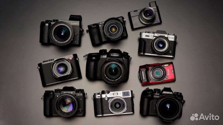 Фотоаппараты в ассортименте