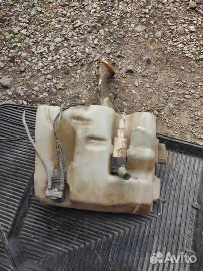 Бачок омывателя laguna 2