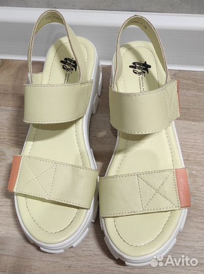 Босоножки сандали