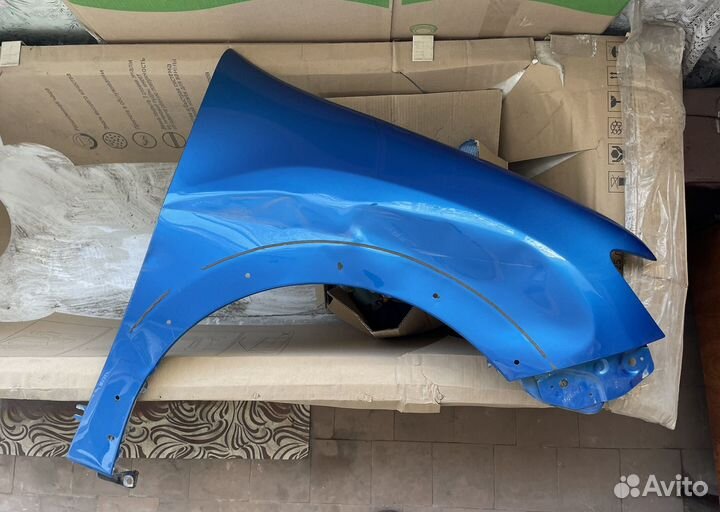 Крыло переднее правое renault logan stepway 2019