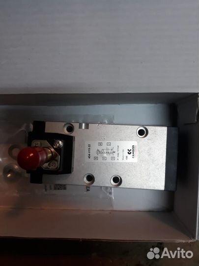 Пневмораспределитель camozzi