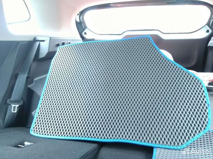 Эва коврики на Toyota Vitz 2017г