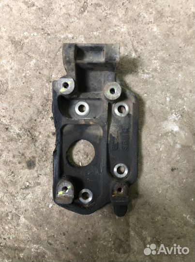 Кронштейн кондиционера Форд Рейнджер Мазда BT50