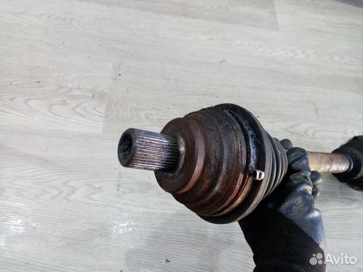 Привод левый Skoda Yeti