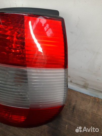 Фонарь задний правый Renault Scenic 1 минивен 1.6