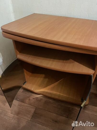 Тумба под телевизор