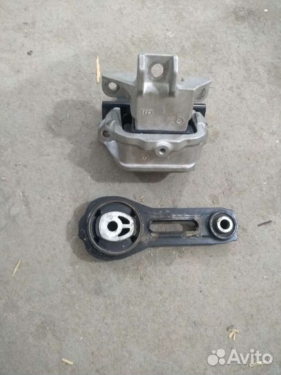 Опора(подушка) двигателя Мицубиси оутлендер 3