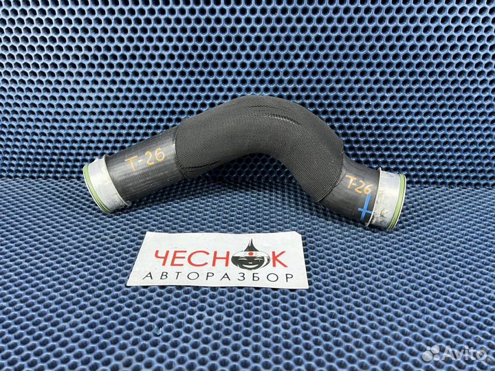 Патрубок интеркулера VW Touareg GP