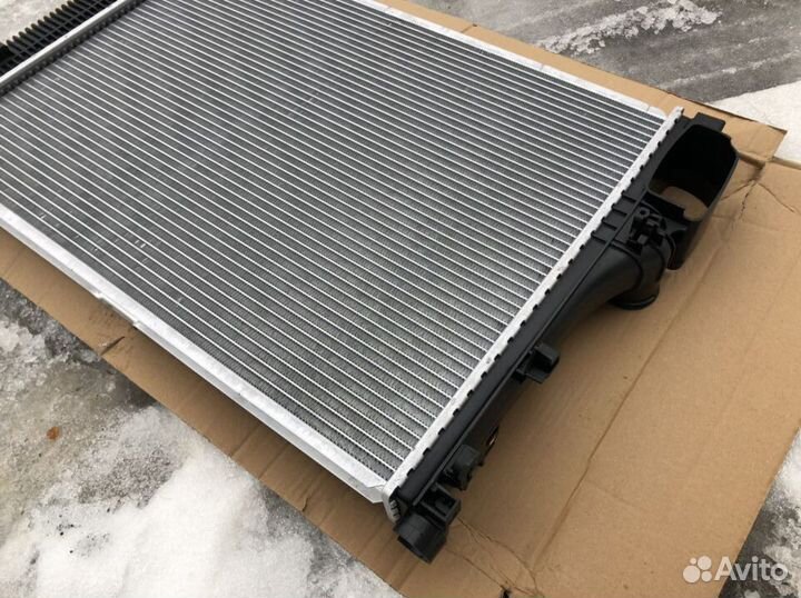 Mercedes W221 W216 радиатор охлаждения