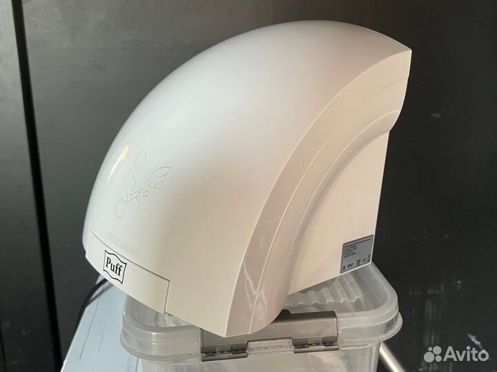 Электросушитель для рук Puff-8820
