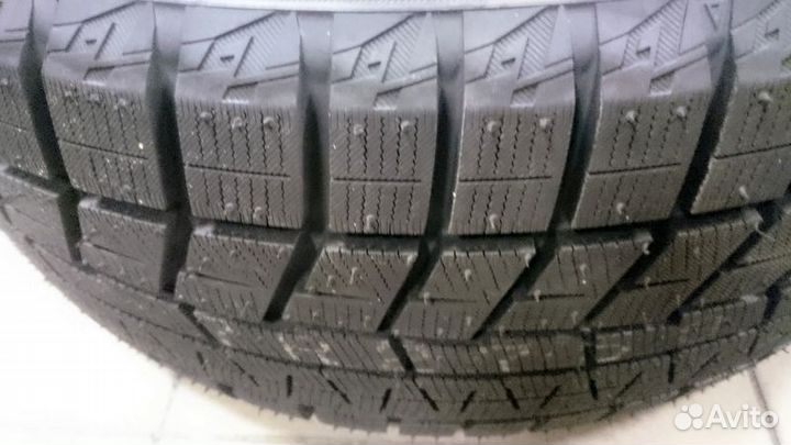 Yokohama Ice Guard IG60 225/50 R17 94Q