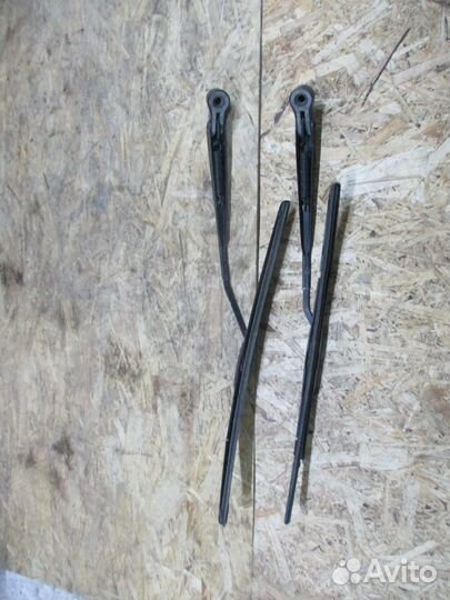 Поводок стеклоочистителя Ниссан Патрол Y 61