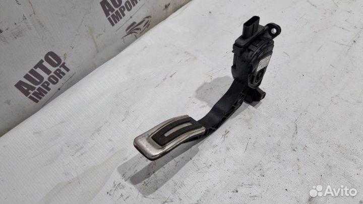 Педаль газа Audi Sq5 8R cvuc 2015