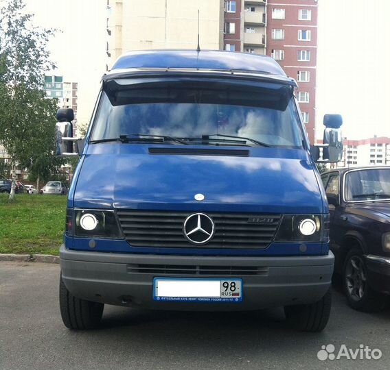 Стекла фар Mercedes Sprinter гладкие, пара