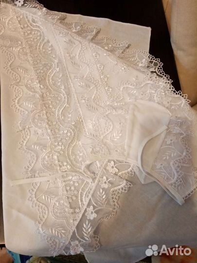 Уголок для новорожденных на выписку +чепчик. Б/у