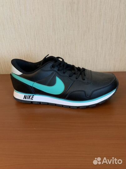 Кроссовки nike