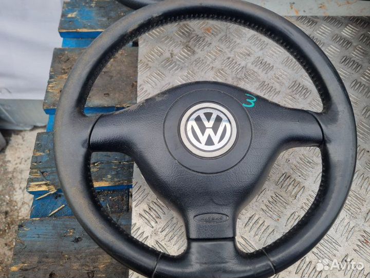 Руль Volkswagen Passat B5 2000