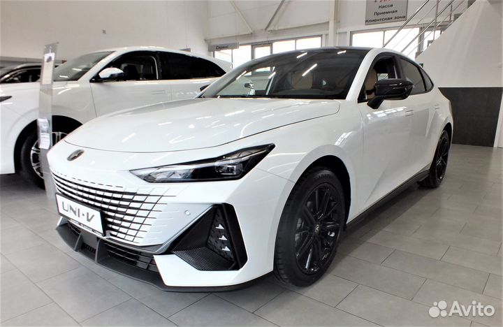 Changan UNI-V 1.5 AMT, 2023
