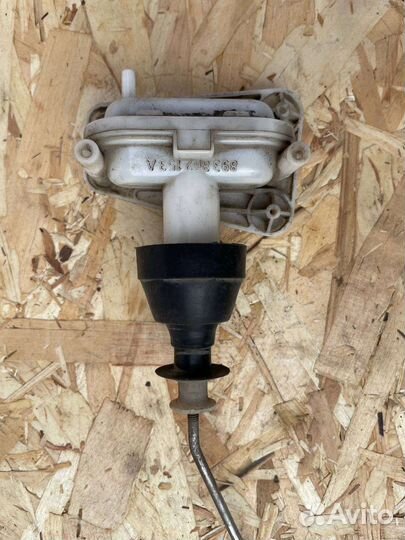 Активатор замка двери audi 80b3