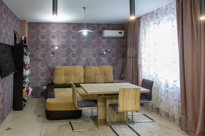 3-к. квартира, 74 м², 1/19 эт.