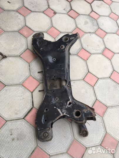 Балка передняя на хендай гетц 2006 года