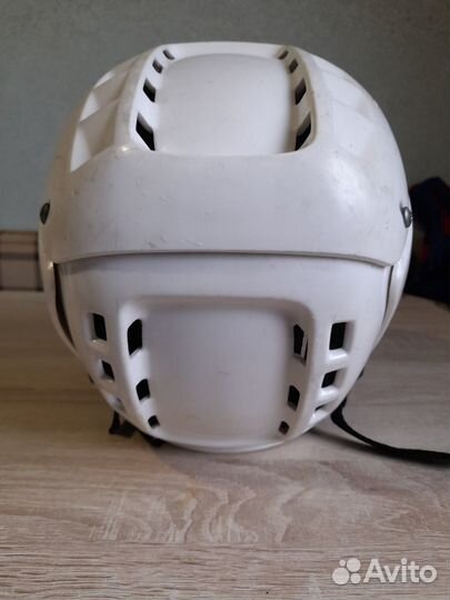 Шлем хоккейный