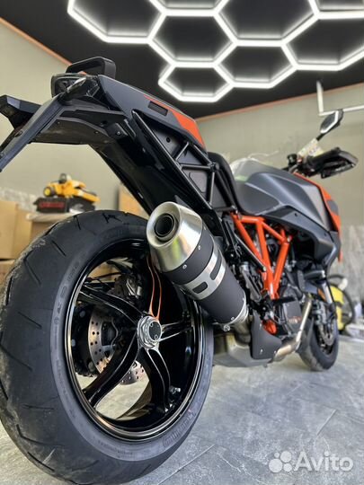 KTM 1290 super duke GT