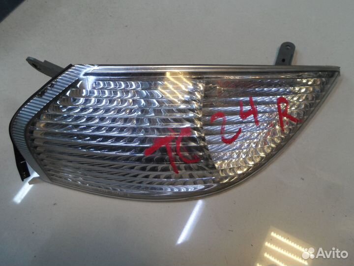 Габарит правый Nissan Serena 24