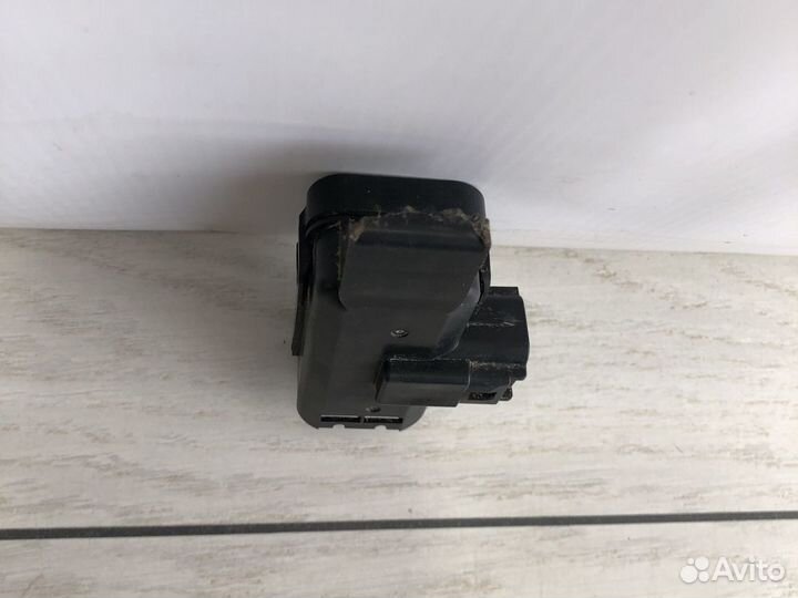 Toyota Rav4 Датчик дыма