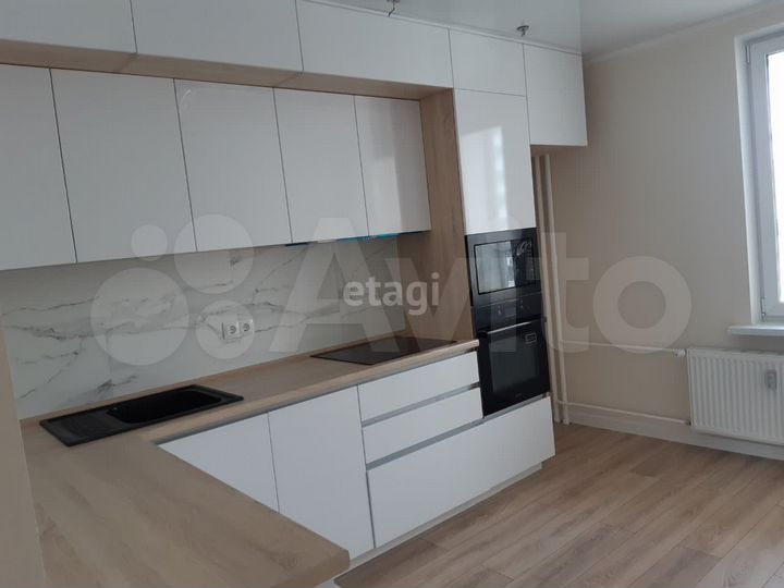 2-к. квартира, 60 м², 13/16 эт.