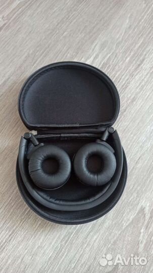 Bluetooth наушники AKG P104 для Мерседес