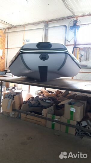 Новые Лодка килевая 300 Новые